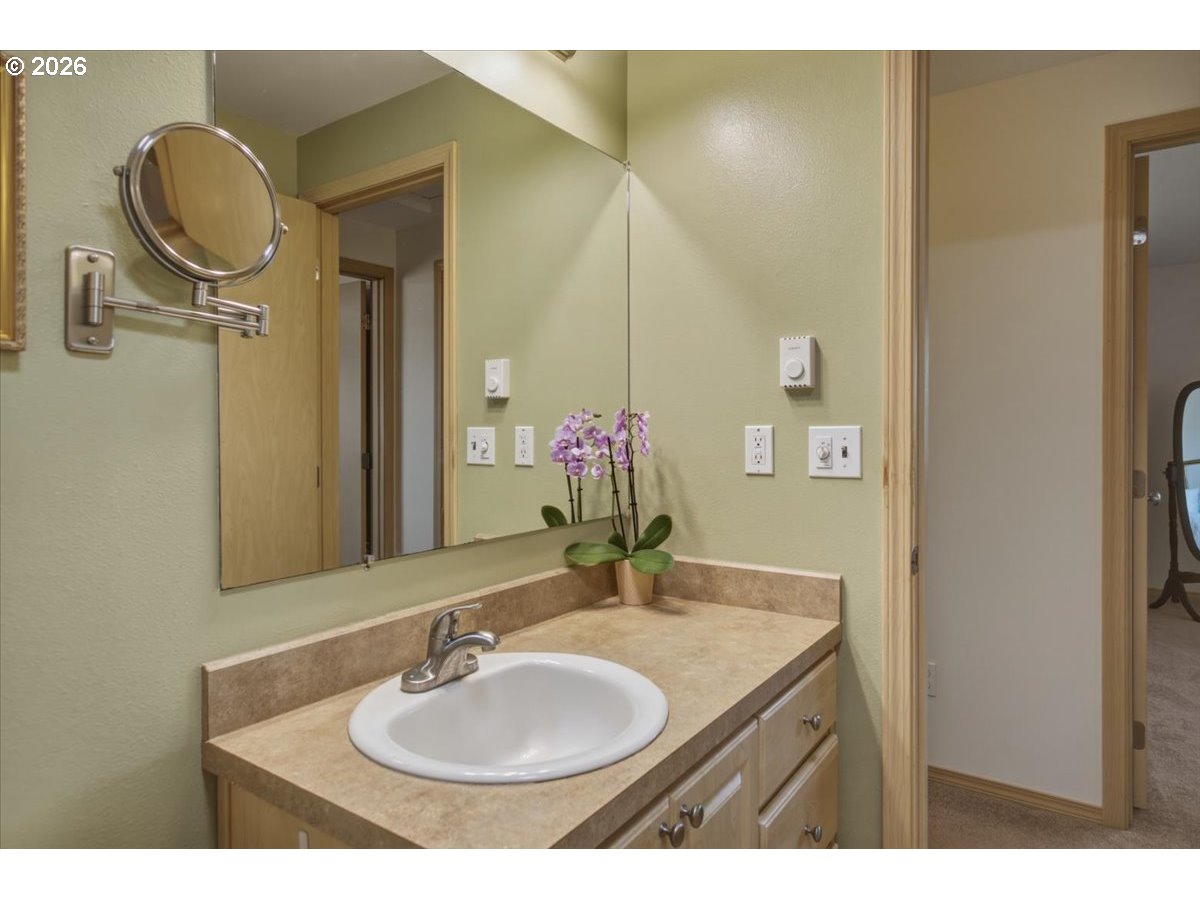 35050 Riverside Drive Albany, OR 97321 - Photo 31 of 48