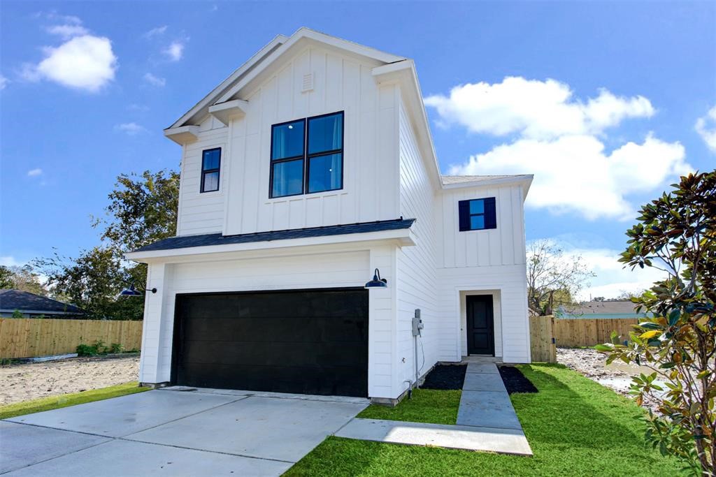 5310 Denmark Street Houston, TX 77028 - Photo 1 of 18