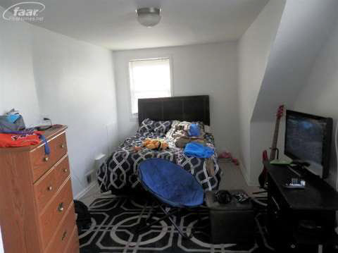 2094 Lambden Road Flint, MI 48532 - Photo 10 of 14 20398140-9.JPG