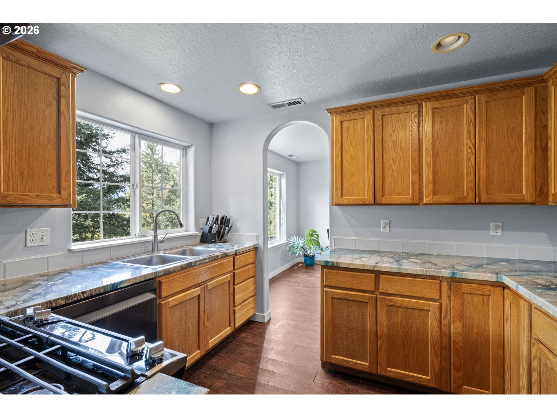 885 Kristen Way Cottage Grove, OR 97424 - Photo 14 of 38