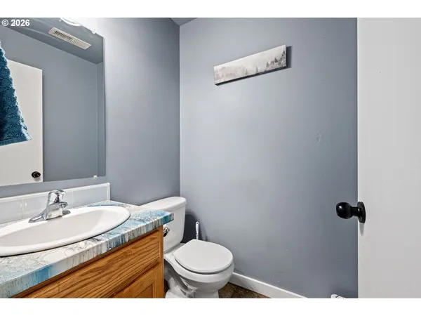 $425,000 | 885 Kristen Way, Cottage Grove, OR 97424