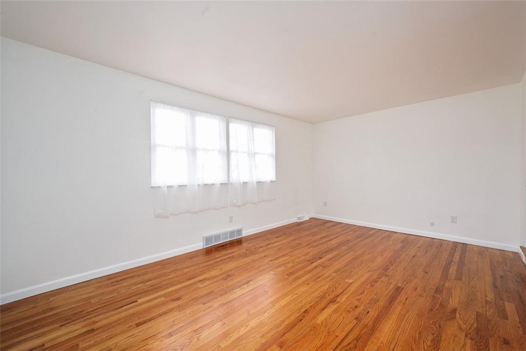 1983 O'Block Road Pittsburgh, PA 15239 - Photo 17 of 42 Gallery Image 17