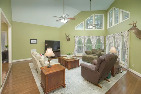 $615,000 | 750 Davis Spring Road, Tullahoma, TN 37388