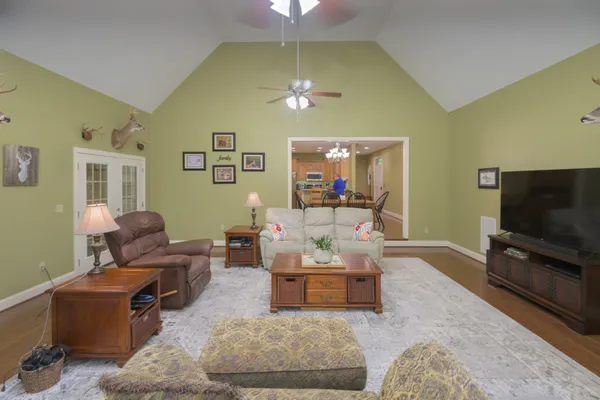 $615,000 | 750 Davis Spring Road, Tullahoma, TN 37388