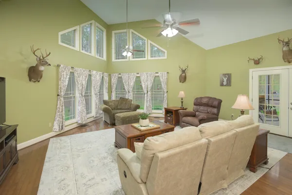 $615,000 | 750 Davis Spring Road, Tullahoma, TN 37388