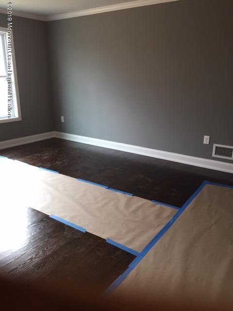 135 County Road Cliffwood, NJ 07721 - Photo 10 of 18 135 Dining room or den