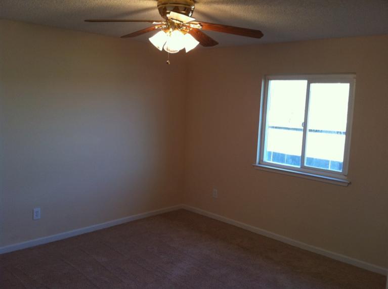 17572 Daley Road Madera, CA 93638 - Photo 8 of 12 Gallery Image 8