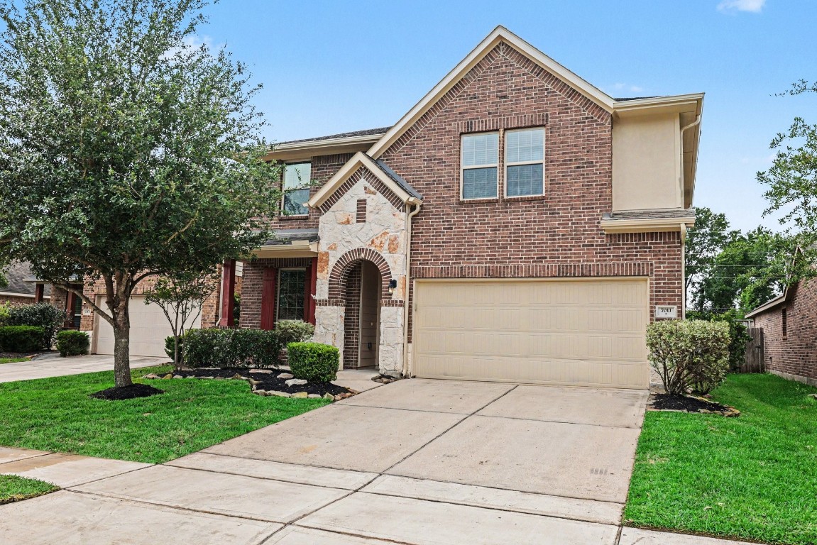 7011 Edwanna Lane Spring, TX 77389 - Photo 2 of 27