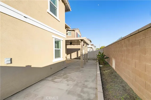 $889,000 | 13873 La Pradera Way, Eastvale, CA 92880