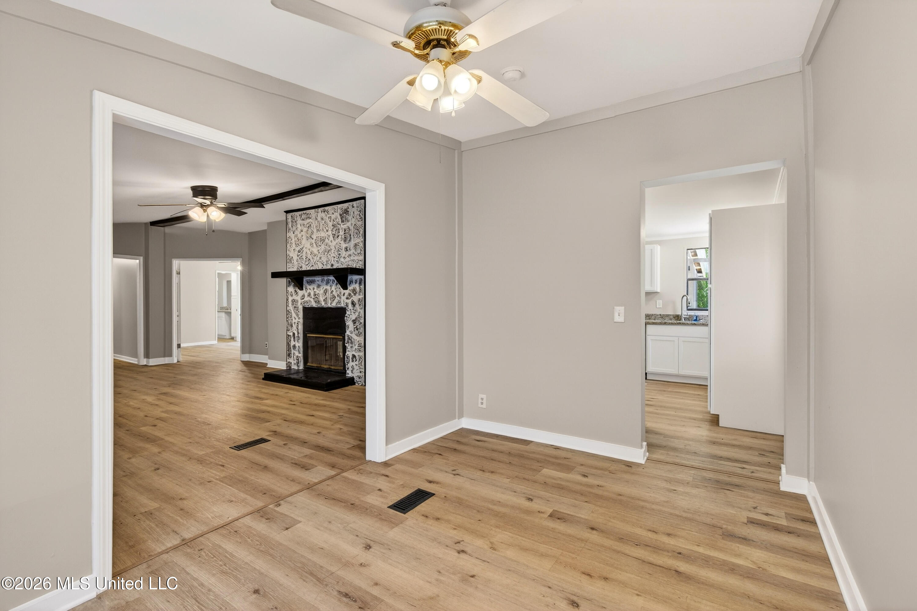 1064 Limu Way Diamondhead, MS 39525 - Photo 8 of 35 1064LimuWay-10