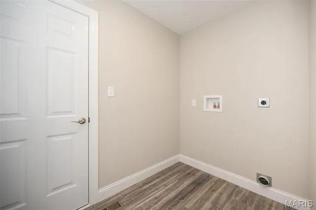 $389,900 | 4203 Lions Chase Drive, St. Louis, MO 63125