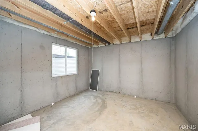 $389,900 | 4203 Lions Chase Drive, St. Louis, MO 63125