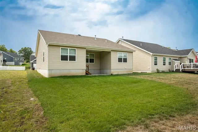 $389,900 | 4203 Lions Chase Drive, St. Louis, MO 63125