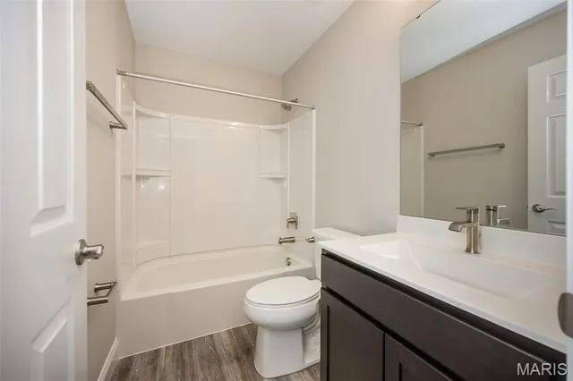 $389,900 | 4203 Lions Chase Drive, St. Louis, MO 63125