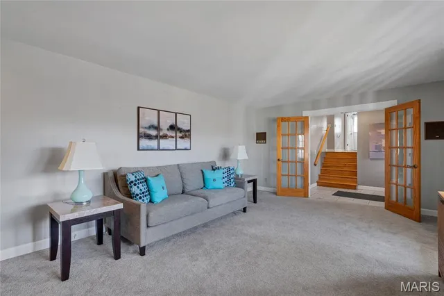 $385,000 | 2520 Fair Oaks Drive, St. Charles, MO 63301