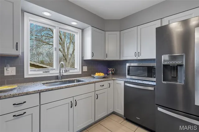 $385,000 | 2520 Fair Oaks Drive, St. Charles, MO 63301