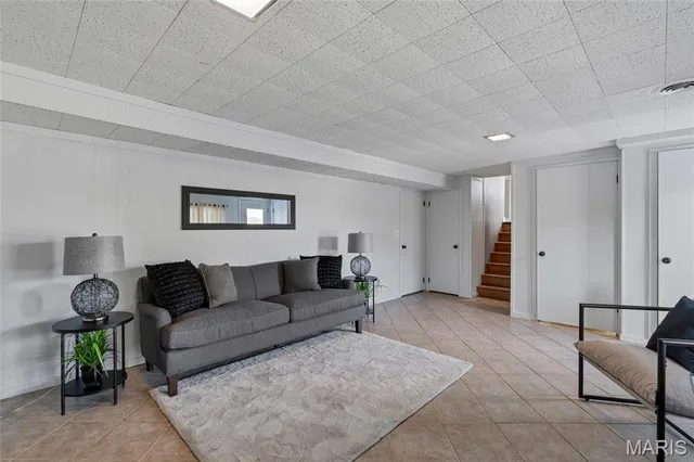 $385,000 | 2520 Fair Oaks Drive, St. Charles, MO 63301