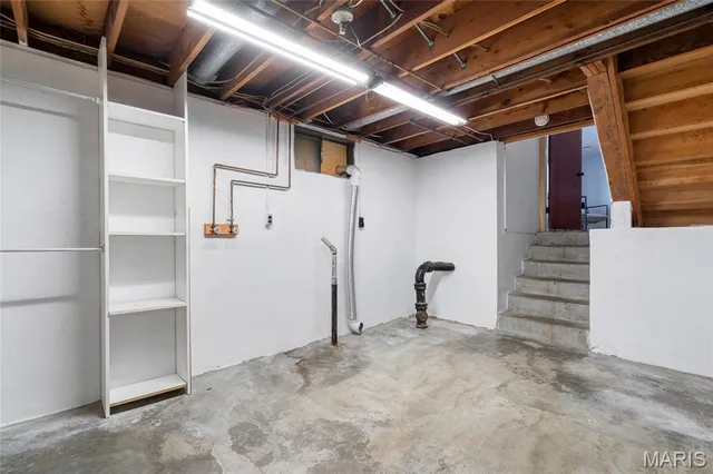 $385,000 | 2520 Fair Oaks Drive, St. Charles, MO 63301