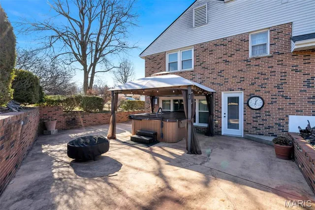 $385,000 | 2520 Fair Oaks Drive, St. Charles, MO 63301