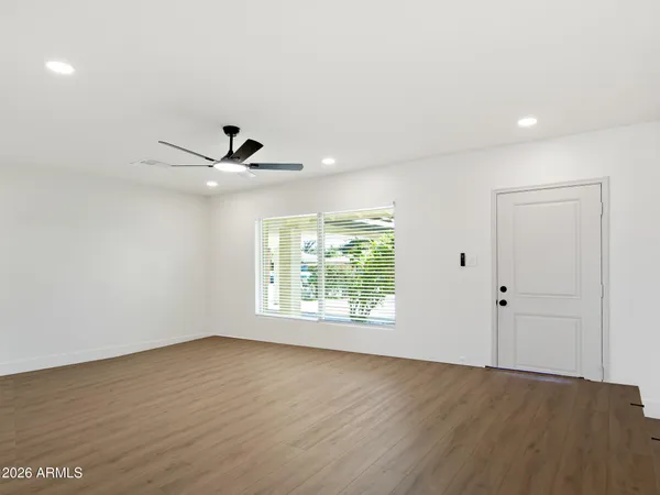 $565,000 | 684 West Carla Vista Drive, Chandler, AZ 85225