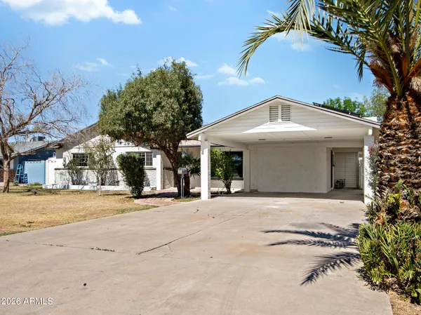 $565,000 | 684 West Carla Vista Drive, Chandler, AZ 85225