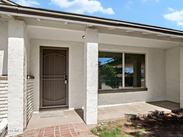 $565,000 | 684 West Carla Vista Drive, Chandler, AZ 85225