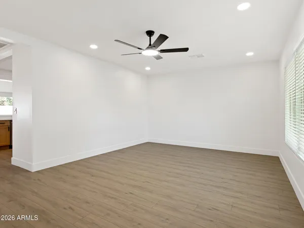 $565,000 | 684 West Carla Vista Drive, Chandler, AZ 85225
