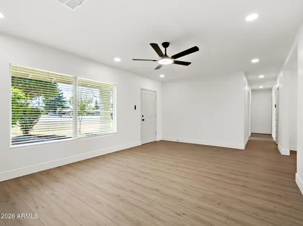 $565,000 | 684 West Carla Vista Drive, Chandler, AZ 85225