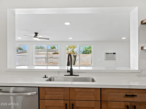 $565,000 | 684 West Carla Vista Drive, Chandler, AZ 85225