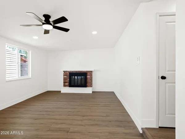 $565,000 | 684 West Carla Vista Drive, Chandler, AZ 85225