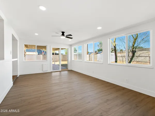 $565,000 | 684 West Carla Vista Drive, Chandler, AZ 85225