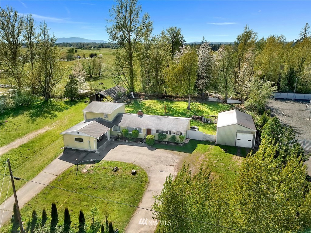 5147 Guide Meridian Bellingham, WA 98226 - Photo 4 of 40 Gallery Image 4