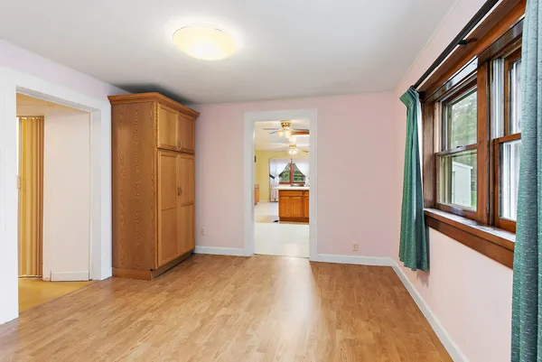 $199,900 | 148 Holly Street, DeKalb, IL 60115