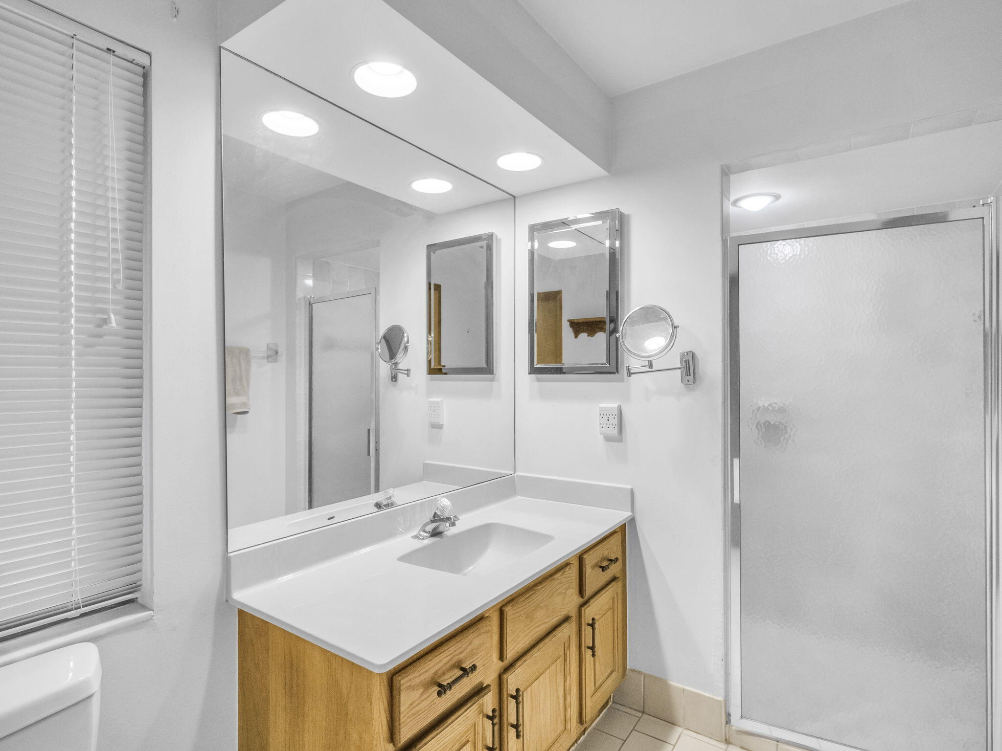 12 Kintyre Road Palm Beach Gardens, FL 33418 - Photo 14 of 22 Master Bathroom