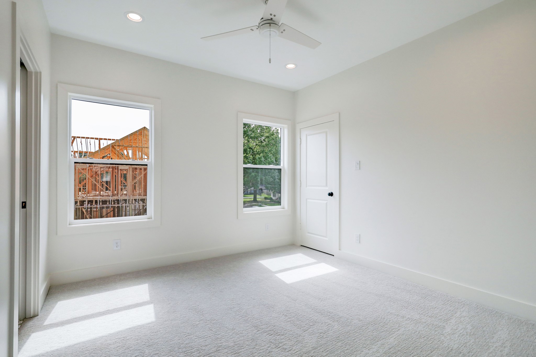 1510 Chantilly Lane Houston, TX 77018 - Photo 23 of 50 SECONDARY BEDROOM - Previous work by the builder, not representation of current build.