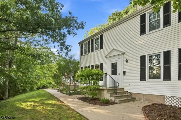 $325,000 | 47 Marsh Hawk, Hackettstown, NJ 07840