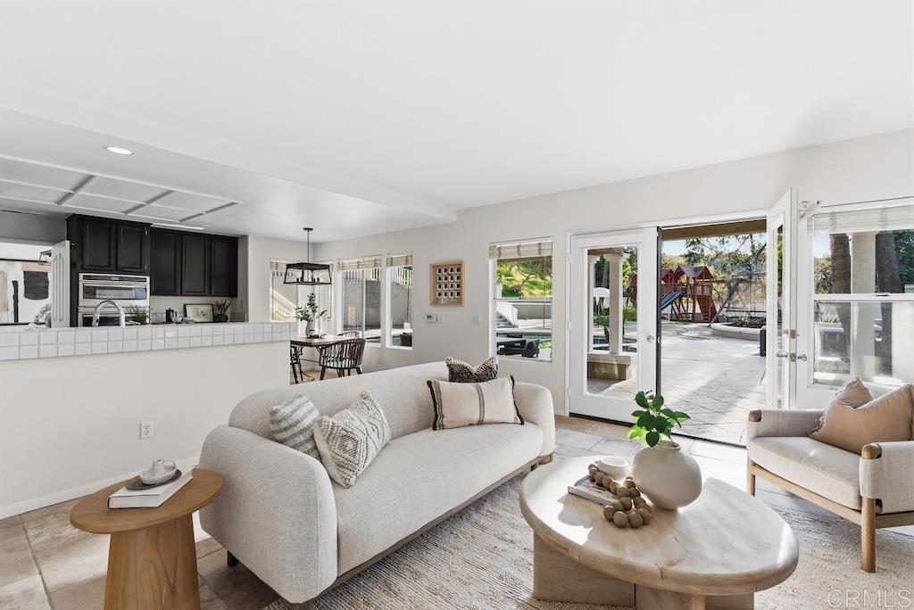 1615 Orchard Wood Road Encinitas, CA 92024 - Photo 20 of 38