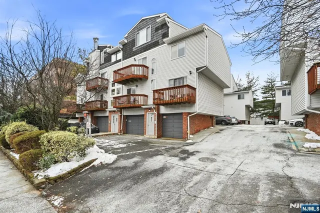 $395,000 | 31 Fairmount Avenue, Unit 16A, Hackensack, NJ 07601
