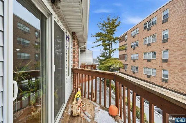 $395,000 | 31 Fairmount Avenue, Unit 16A, Hackensack, NJ 07601