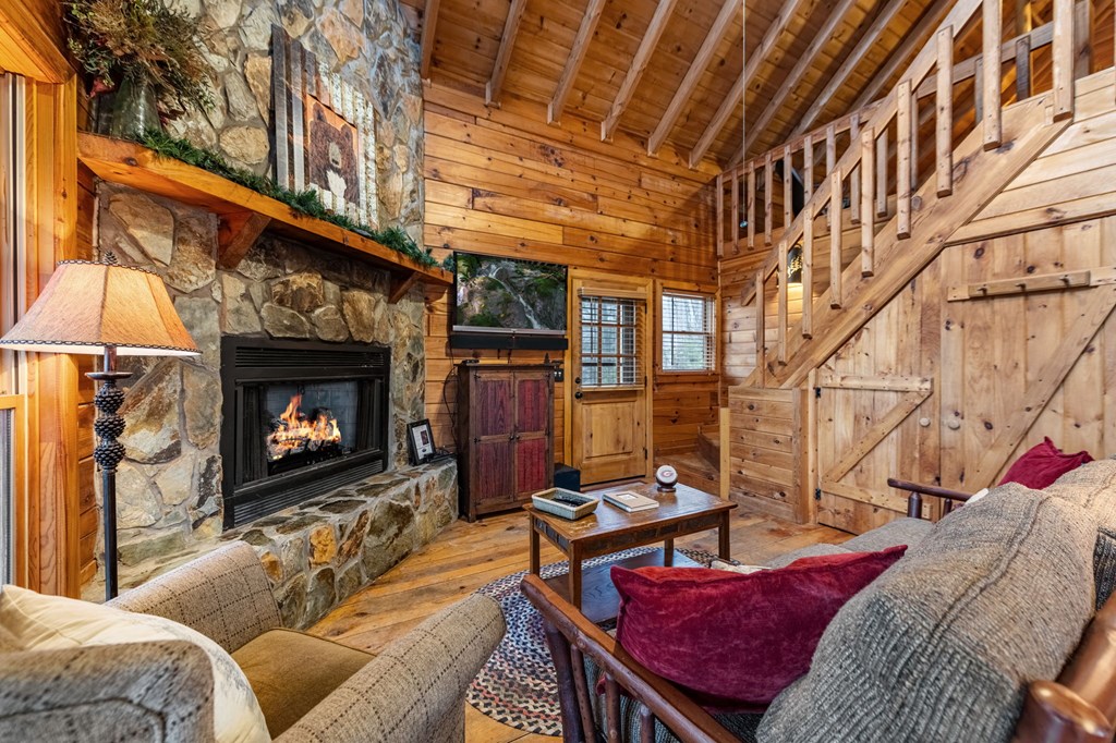 572 Laurel Mountain Road Blue Ridge, GA 30513 - Photo 17 of 48 Gallery Image 17