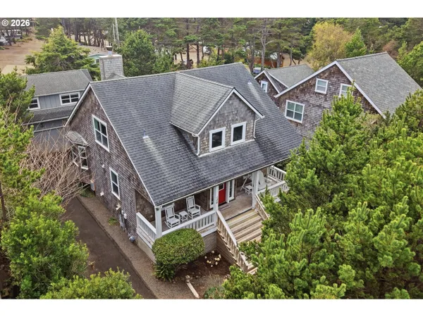 $1,045,000 | 120 Bella Beach Drive, Depoe Bay, OR 97341