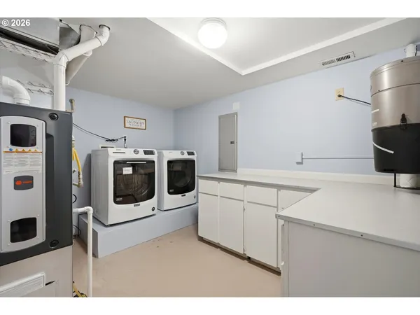 $1,045,000 | 120 Bella Beach Drive, Depoe Bay, OR 97341