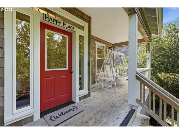 $1,045,000 | 120 Bella Beach Drive, Depoe Bay, OR 97341