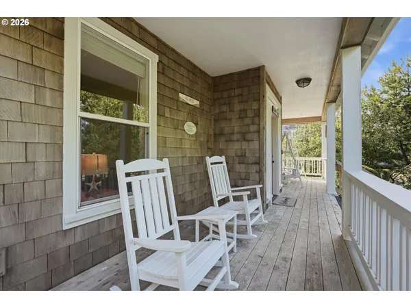 $1,045,000 | 120 Bella Beach Drive, Depoe Bay, OR 97341