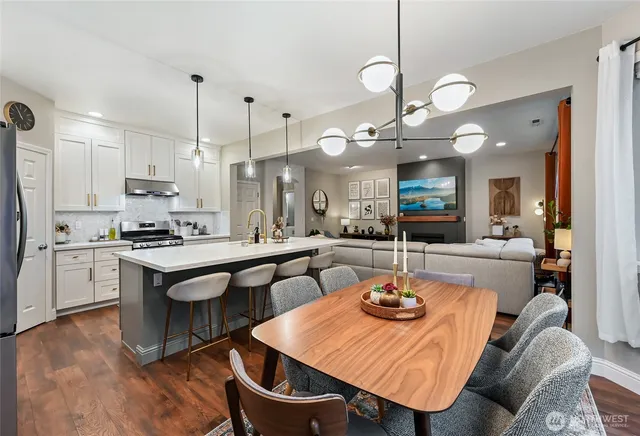 $1,200,000 | 22919 41st Drive Southeast, Bothell, WA 98021