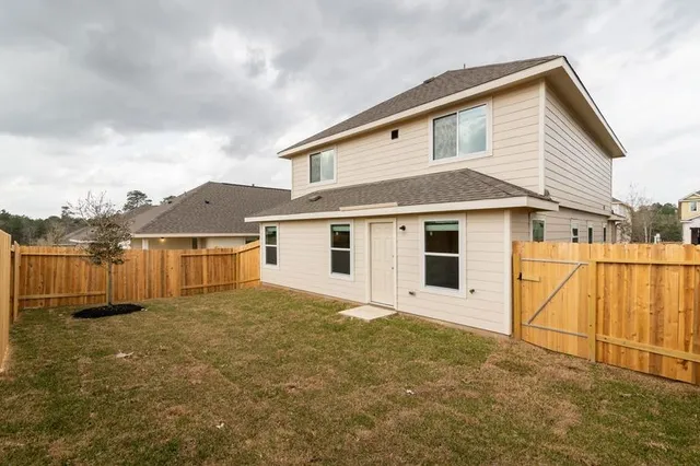 $2,000 | 2911 Karin Crest Lane, Willis, TX 77378