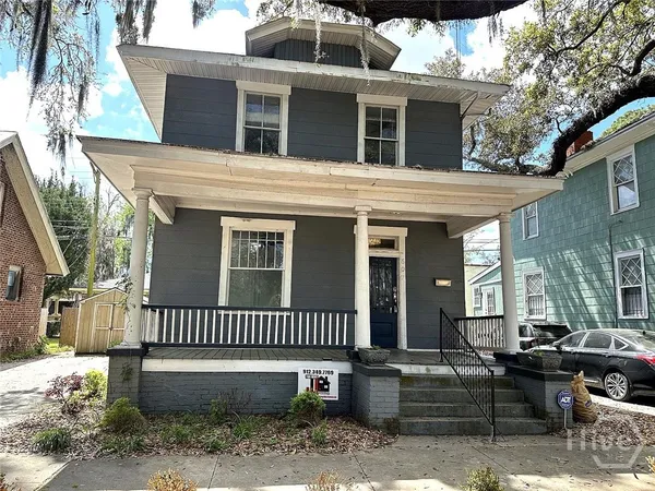 $2,300 | 607 East 37th Street, Savannah, GA 31401