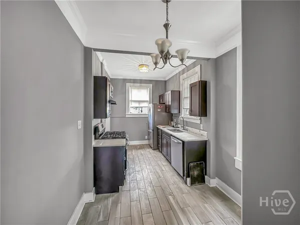 $2,300 | 607 East 37th Street, Savannah, GA 31401