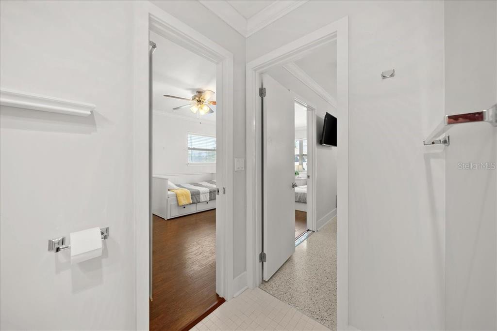 637 Flamingo Road Venice, FL 34293 - Photo 16 of 35 Gallery Image 16