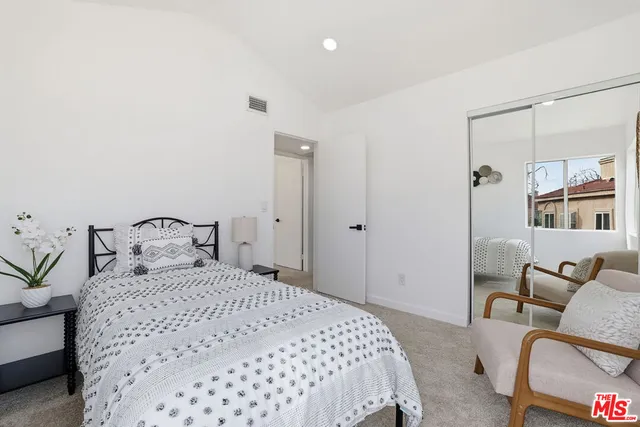 $488,000 | 19834 Sandpiper Place, Unit 64, Newhall, CA 91321